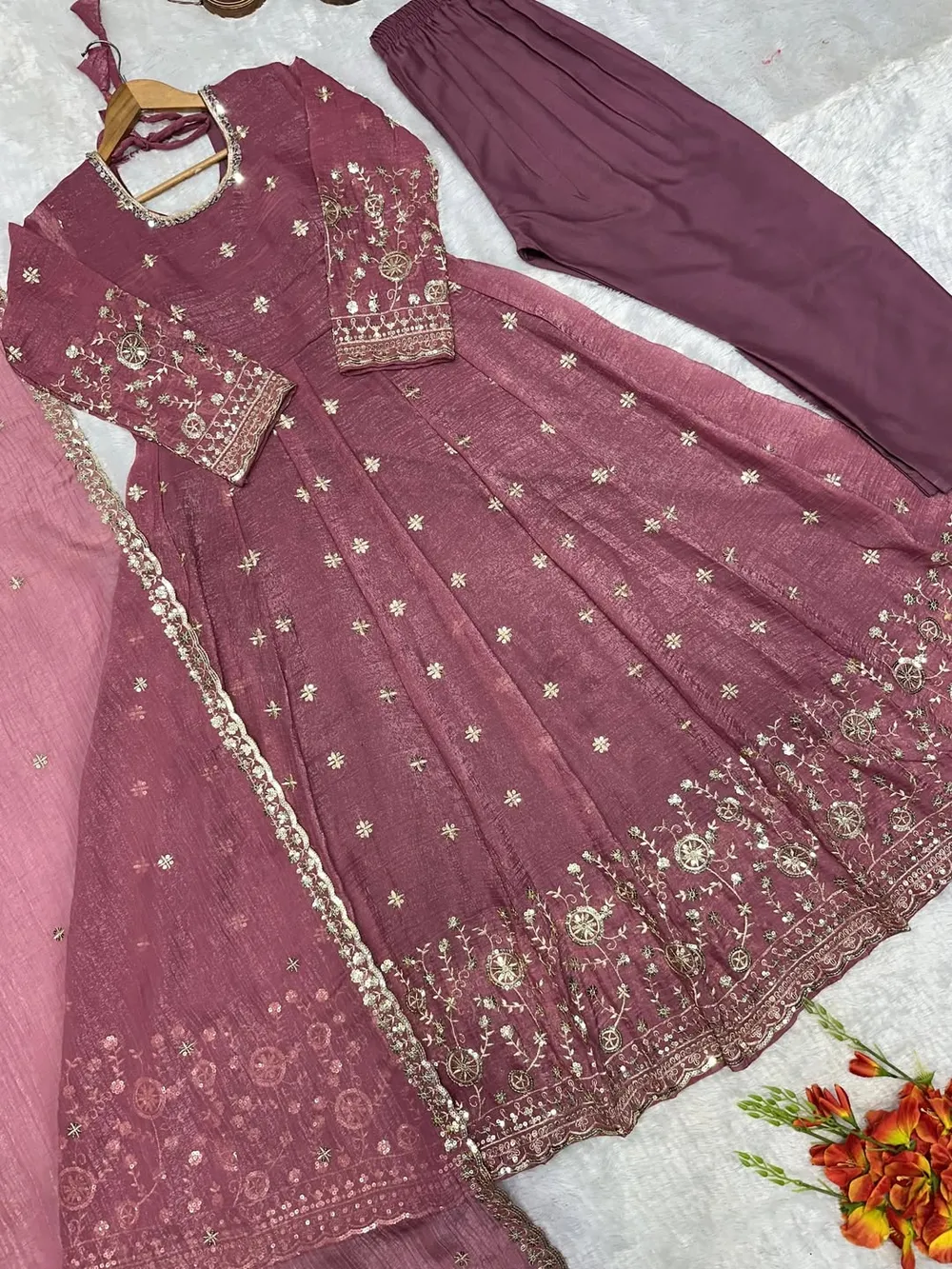 Heavy Crunch Silk Gown Set